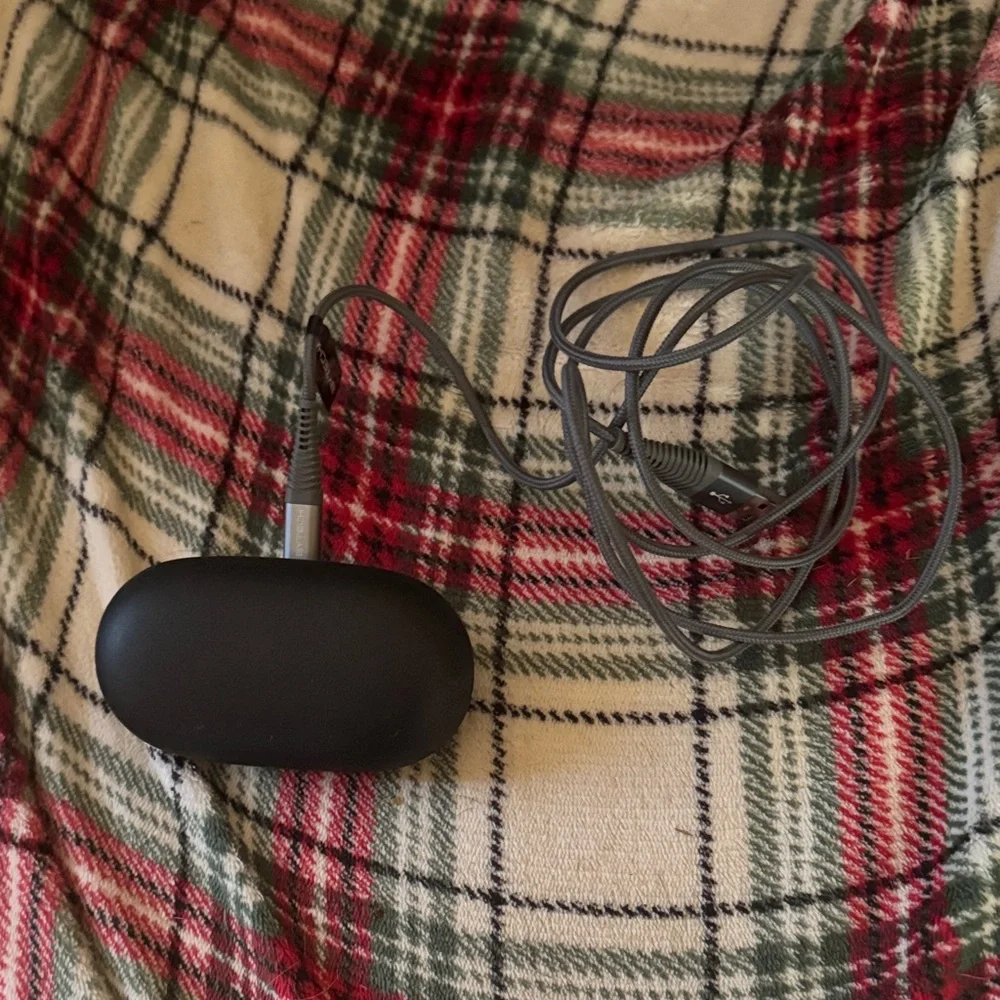 Onn Wireless Earphones with Charging Case
